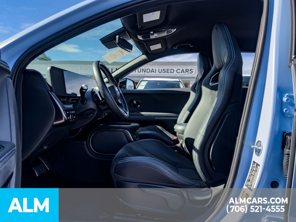 Used 2025 Blue Hyundai Base image 15