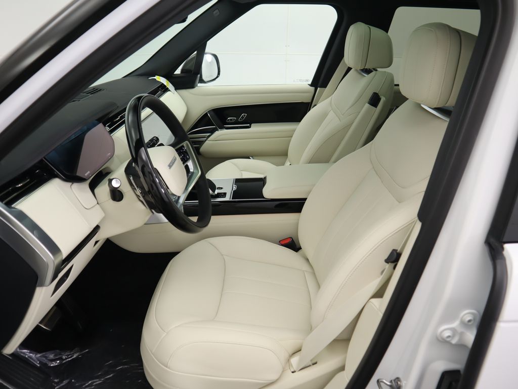 Thumbnail: 2025 Land Rover Range Rover - 20