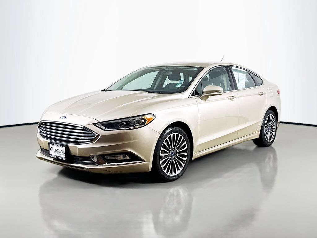 Ford Fusion's photo