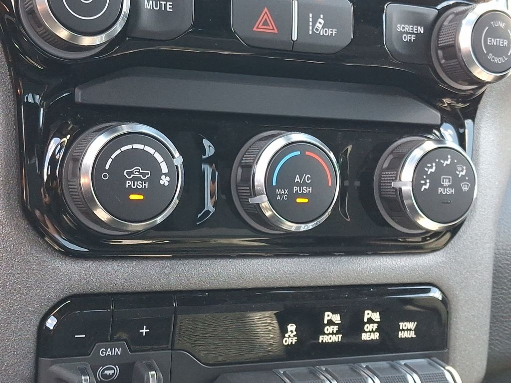 2026 Ram 1500 — photo 11