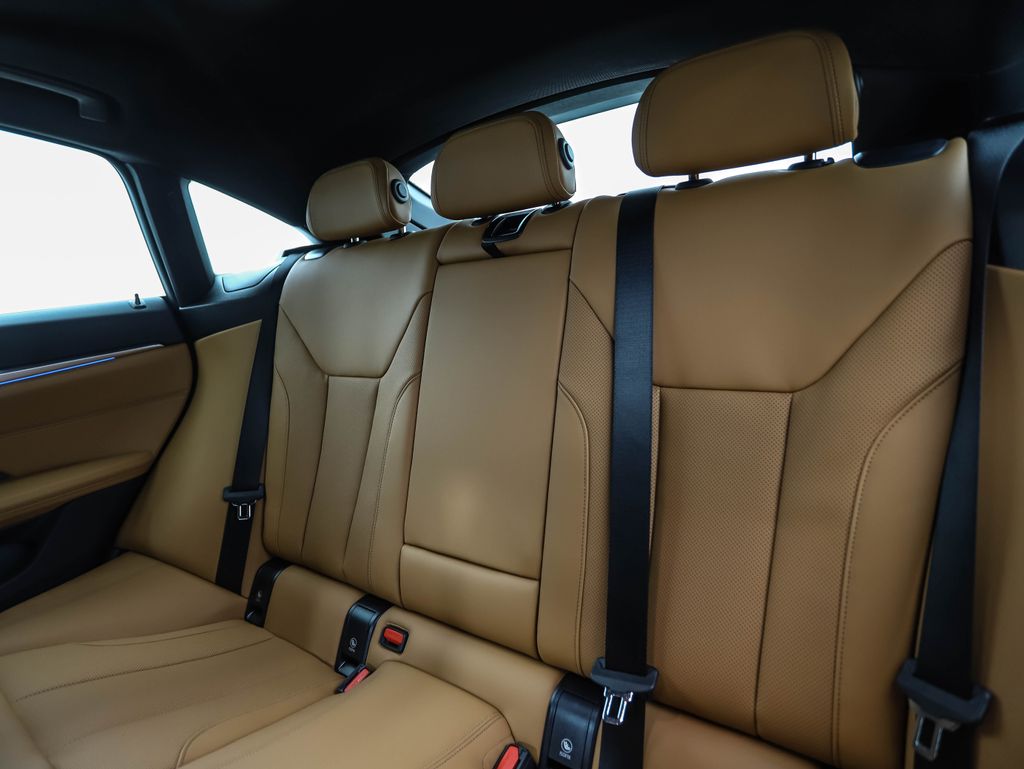 Thumbnail: 2026 BMW i4 - 23