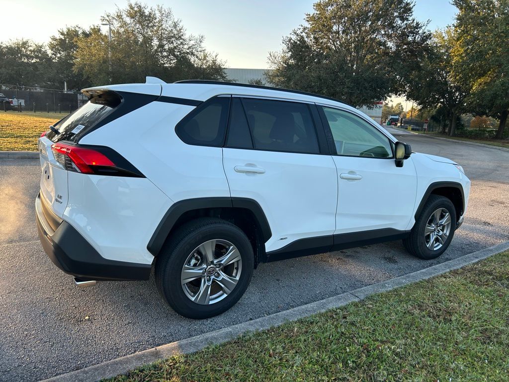 Thumbnail: 2025 Toyota RAV4 - 5