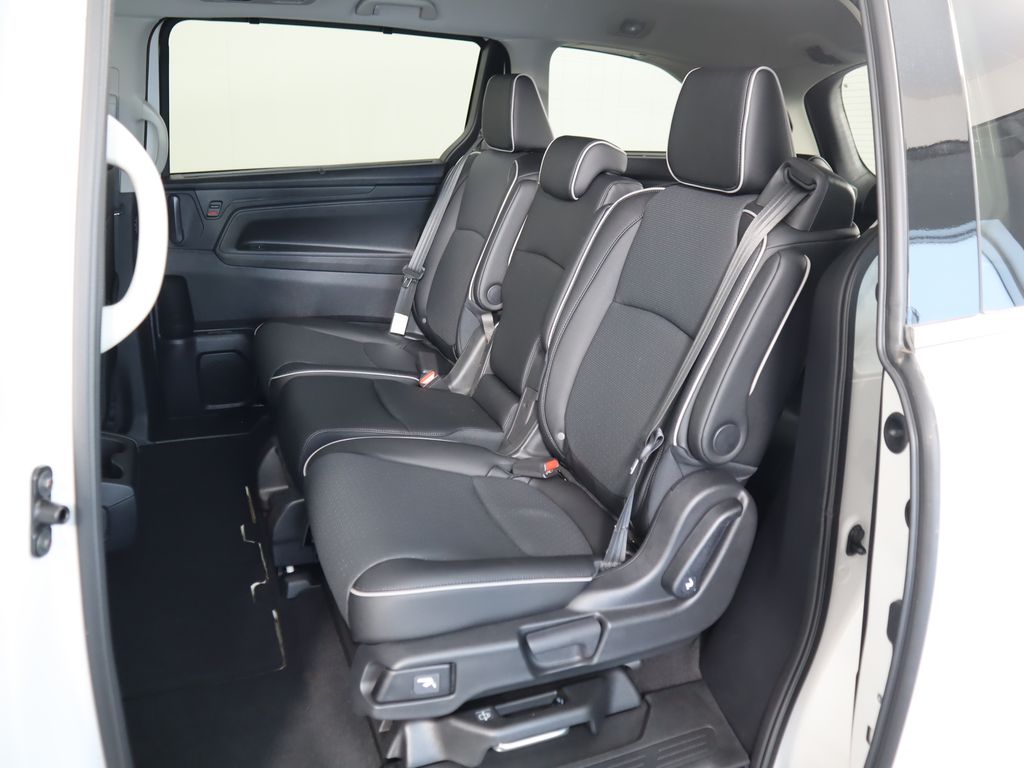 Thumbnail: 2026 Honda Odyssey - 21