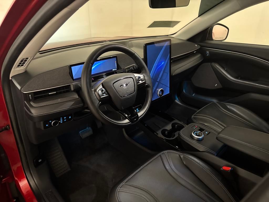 2024 Ford Mustang Mach-E Premium photo 4