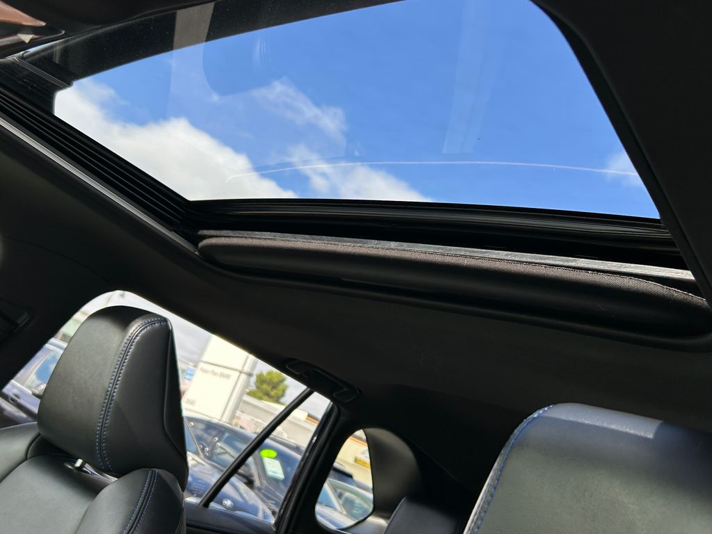 Thumbnail: 2021 Toyota RAV4 - 16