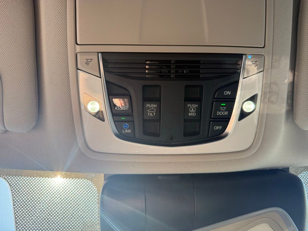 2025 Acura RDX Technology Package