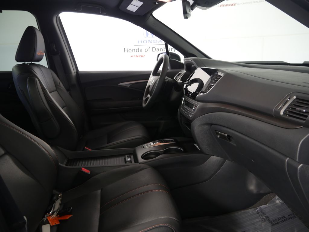 Thumbnail: 2023 Honda Passport - 6