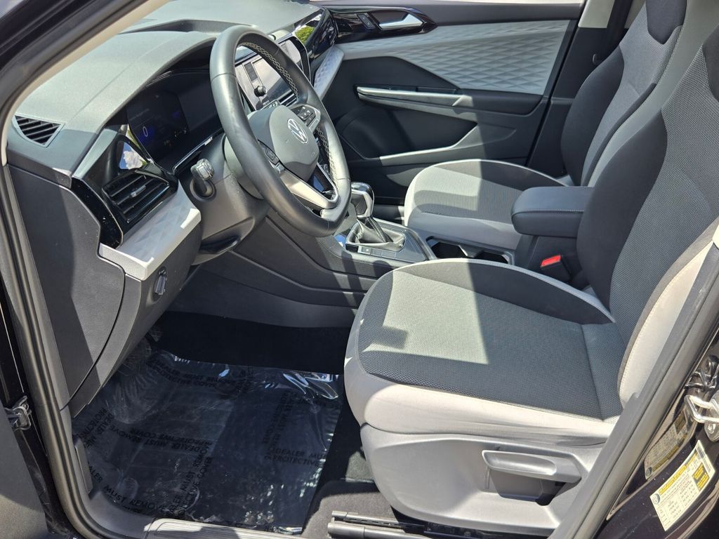 2023 Volkswagen Taos - $16,400