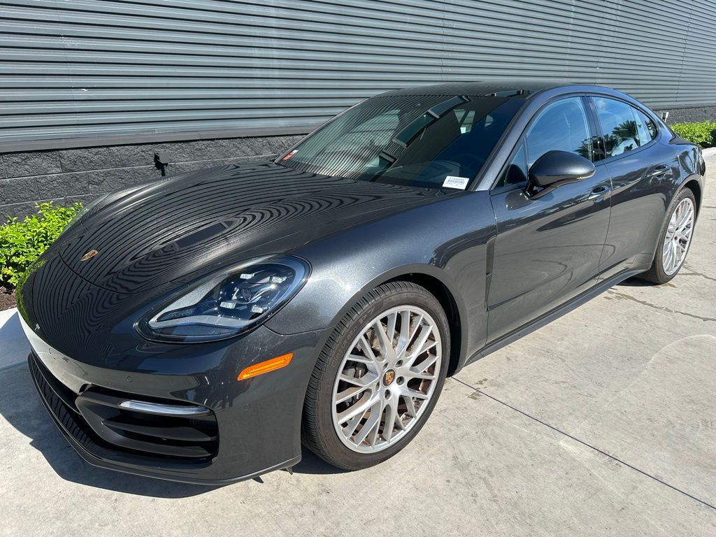 2022 Porsche Panamera  3