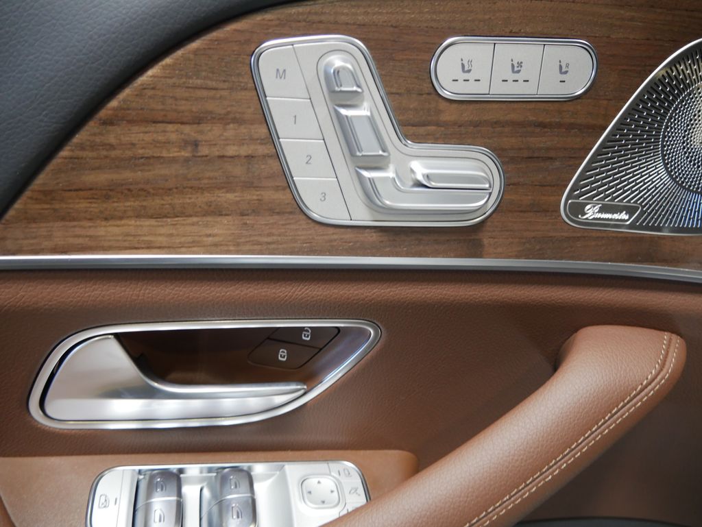 Thumbnail: 2026 Mercedes-Benz GLE - 17