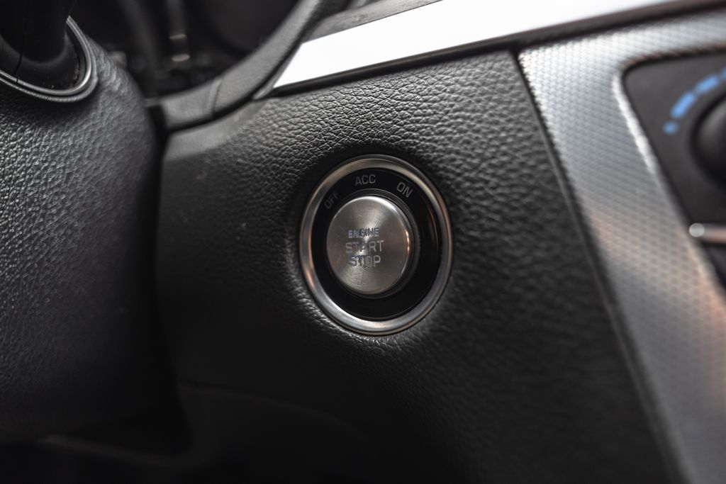 2019 Genesis G80 5.0 Ultimate thumbnail 18