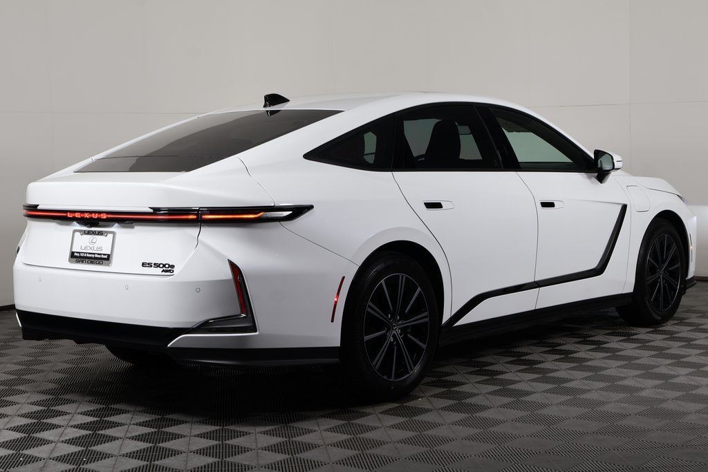 Thumbnail: 2026 Lexus ES - 2