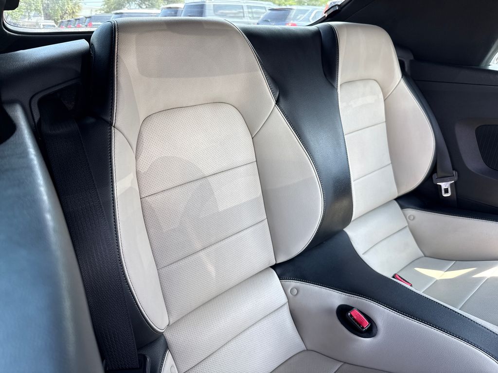 Used 2016 Orange Ford GT Premium image 27