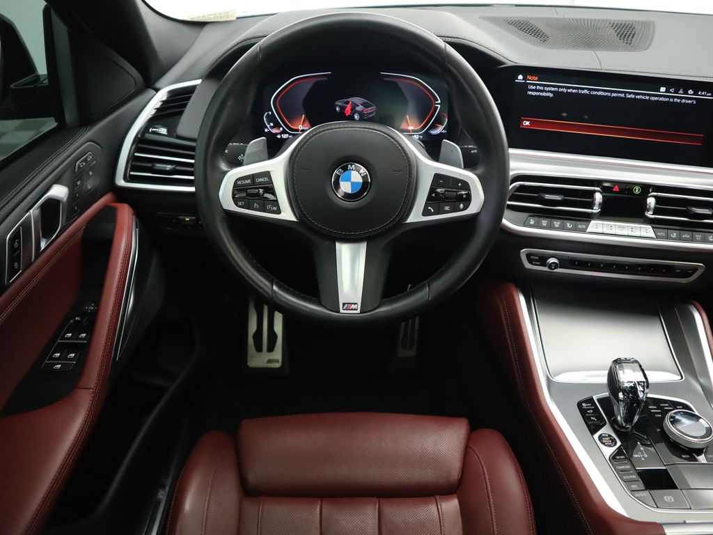 Thumbnail: 2022 BMW X6 - 10