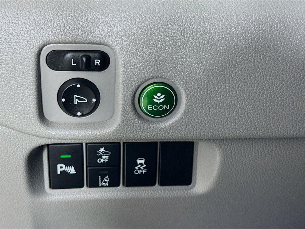 Used Car 2022 Honda Pilot  Touring For Sale Under $30,000 In Austin, Texas