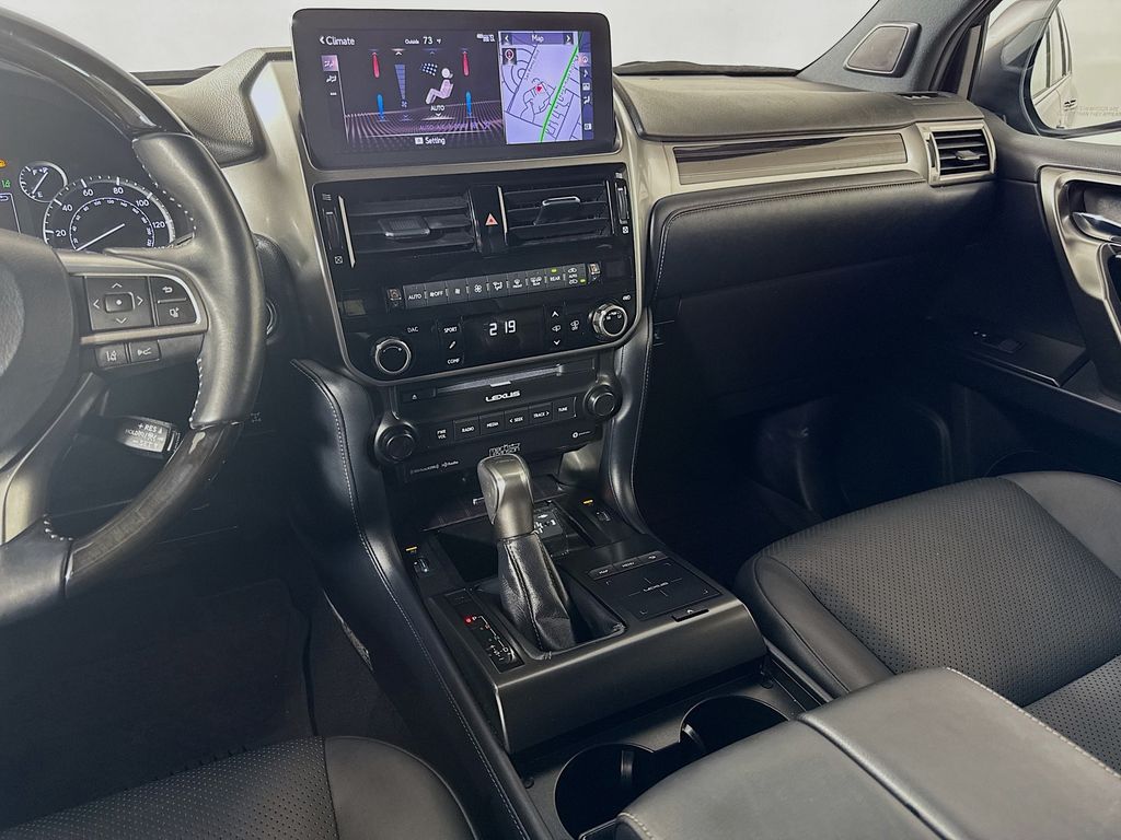 2023 Lexus GX 460 Luxury 24