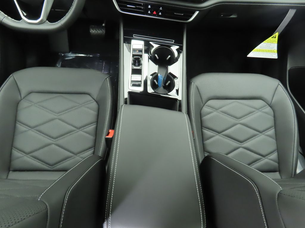 Thumbnail: 2026 Volkswagen Atlas - 17
