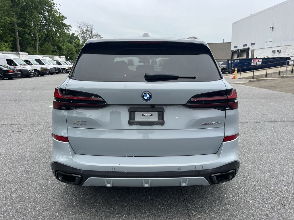 Thumbnail: 2024 BMW X5 - 21