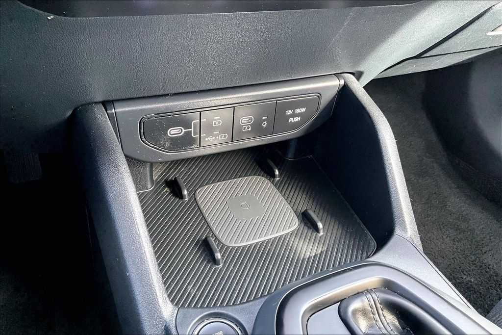 Used 2025 White Kia EX image 32