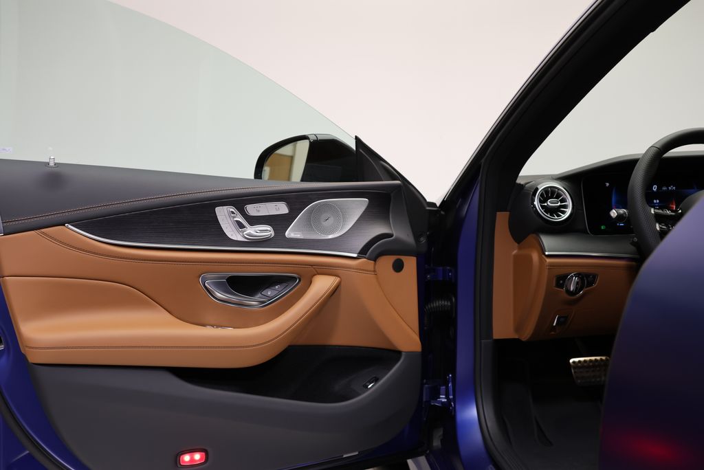 Thumbnail: 2026 Mercedes-Benz AMG GT - 32