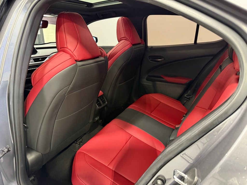 2021 Lexus UX 250h 22
