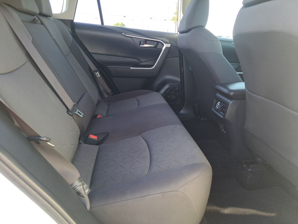 Used Car 2019 Toyota Rav4  Xle For Sale Under $25,000 In Austin, Texas