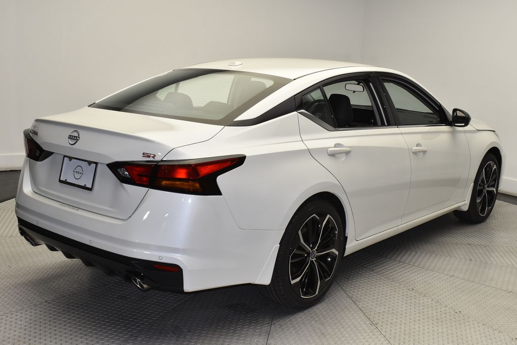 Thumbnail: 2025 Nissan Altima - 5