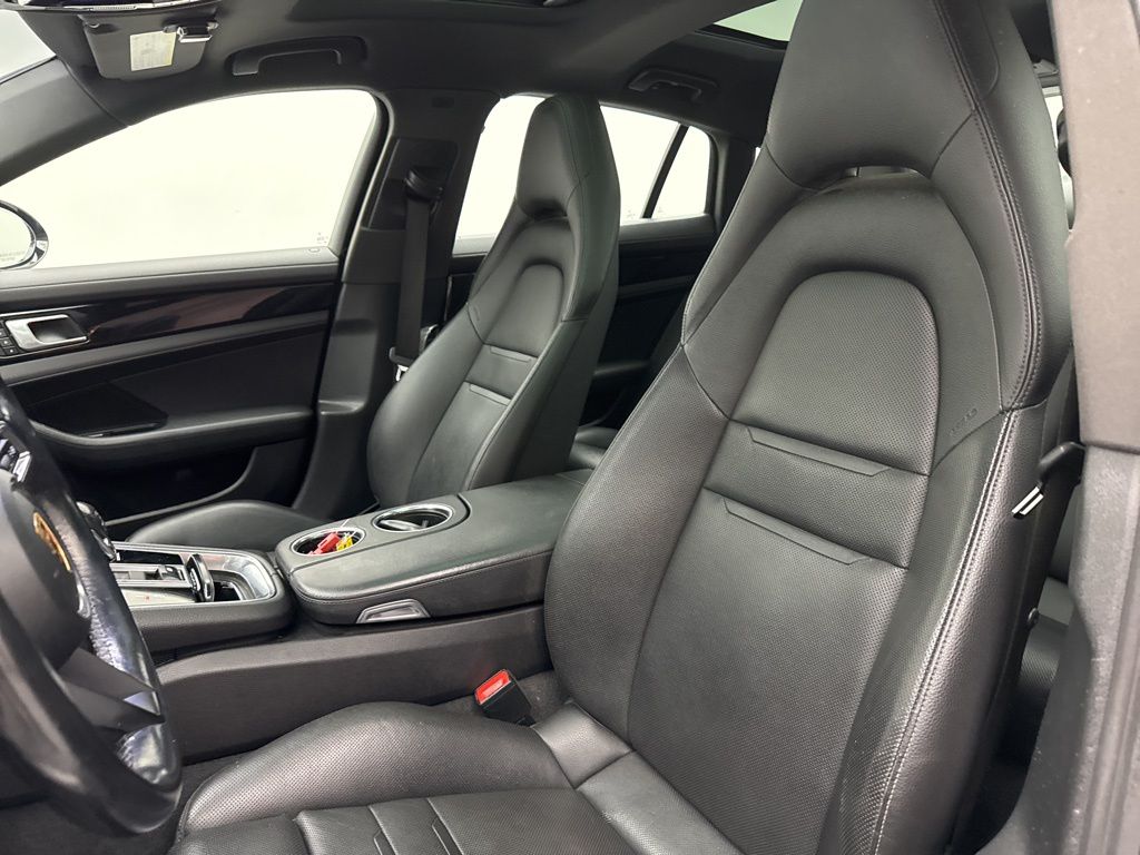 2021 Porsche Panamera 4 9
