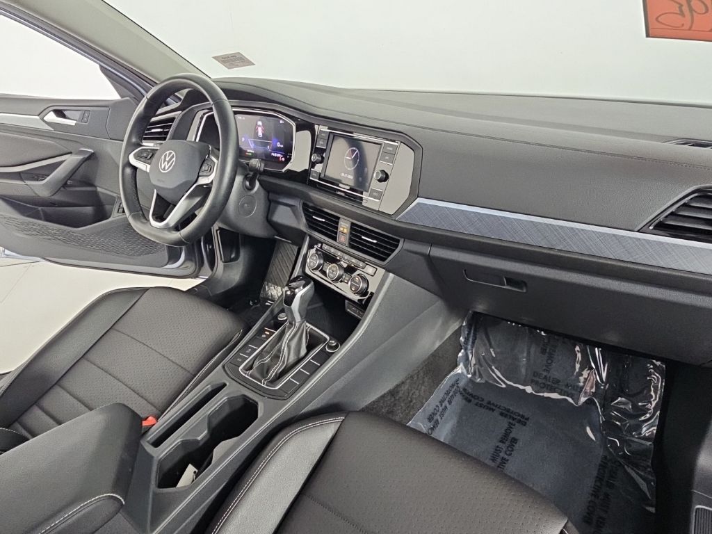 Thumbnail: 2023 Volkswagen Jetta - 13