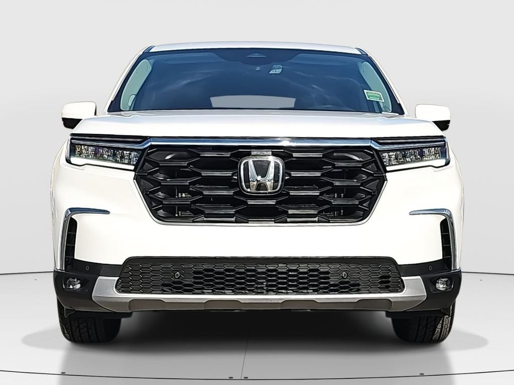 Used 2025 Honda Pilot SUV