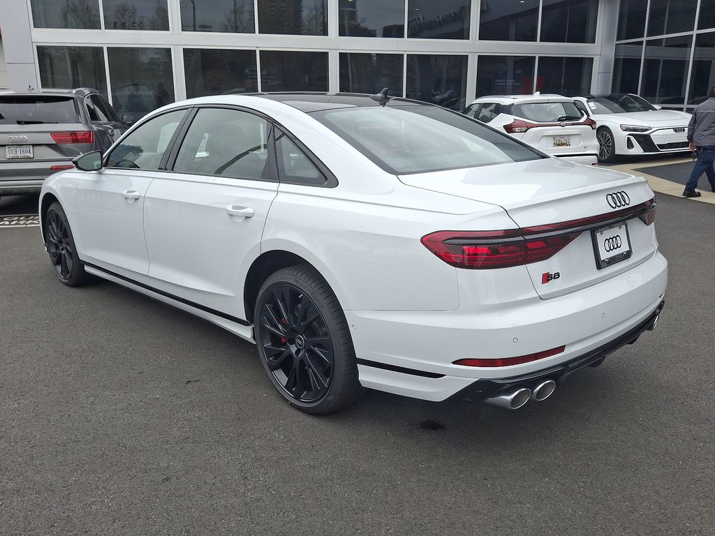 2025 Audi S8 4.0T 4