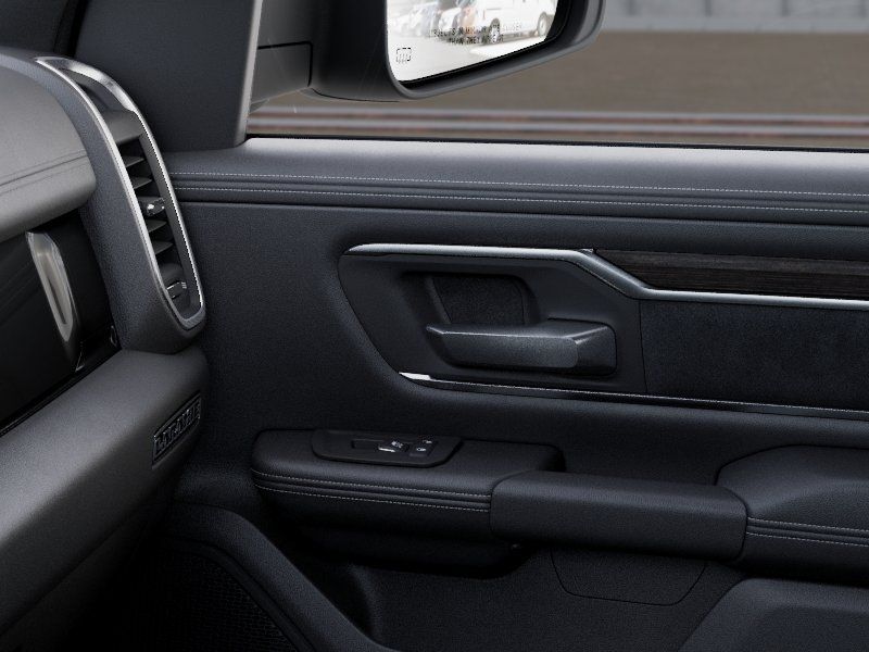 New 2026 Diamond Black Crystal Pearlcoat Ram Laramie image 25