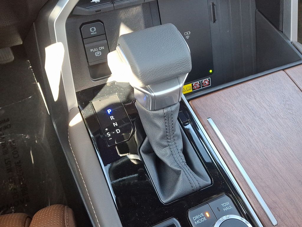 Thumbnail: 2025 Toyota Tundra - 9