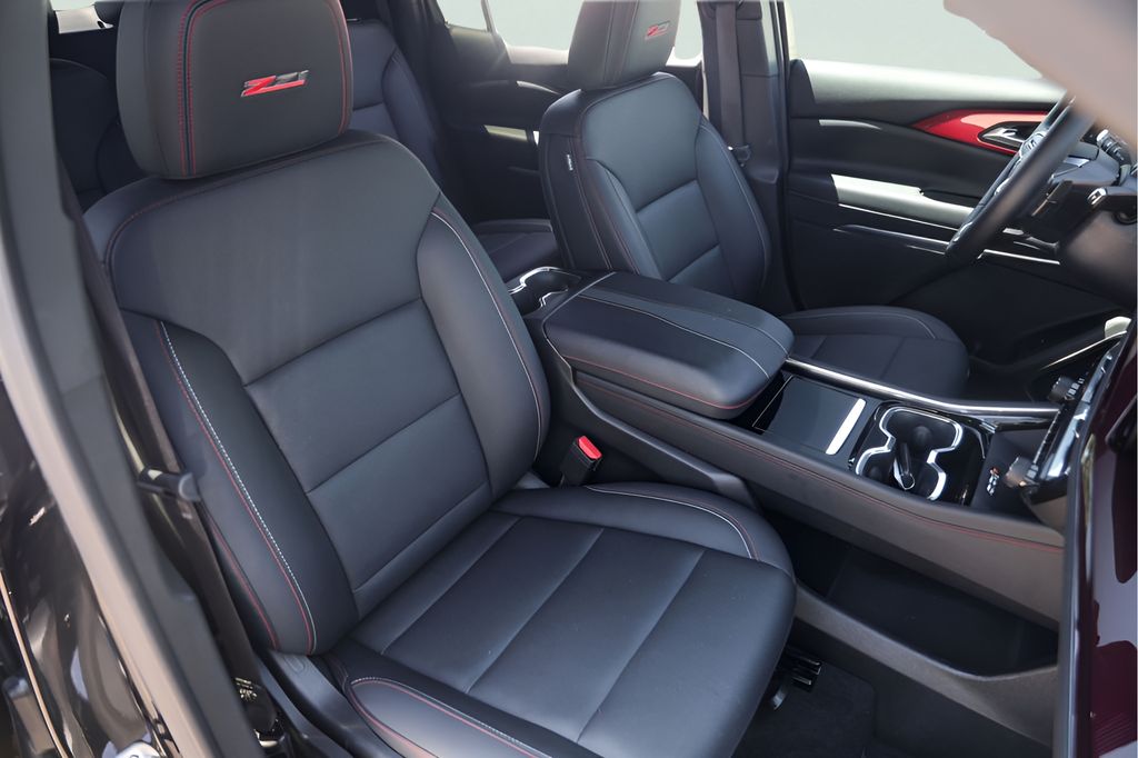 Used Car 2025 Chevrolet Traverse  Z71 For Sale Under $50,000 In Austin, Texas