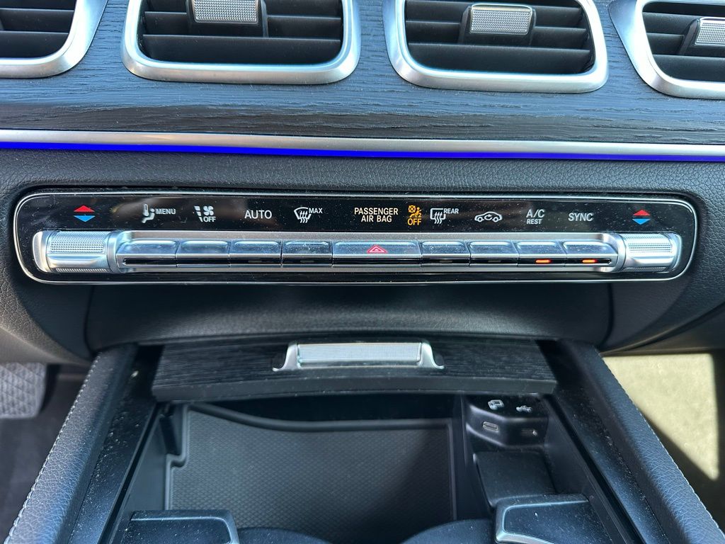 Thumbnail: 2022 Mercedes-Benz GLE - 22