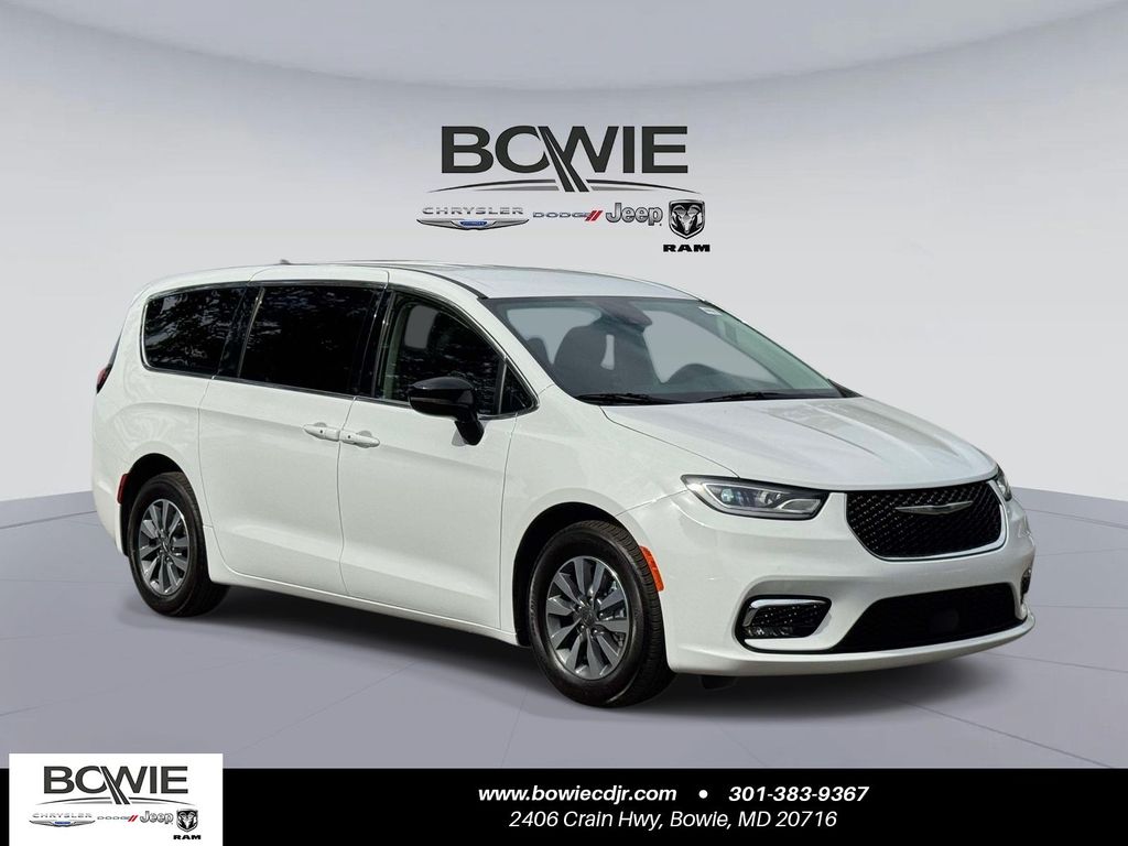 Bright White Clearcoat 2024 Chrysler Pacifica Hybrid Minivan Front-Wheel Drive Continuously Variable Transmission