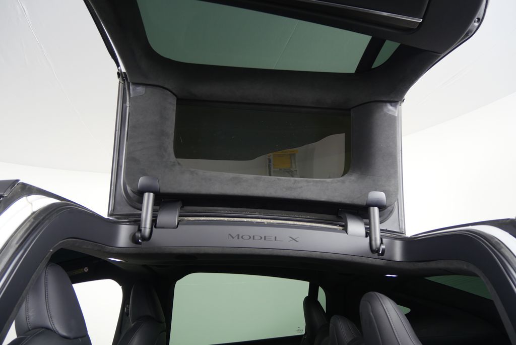 Thumbnail: 2022 Tesla Model X - 17