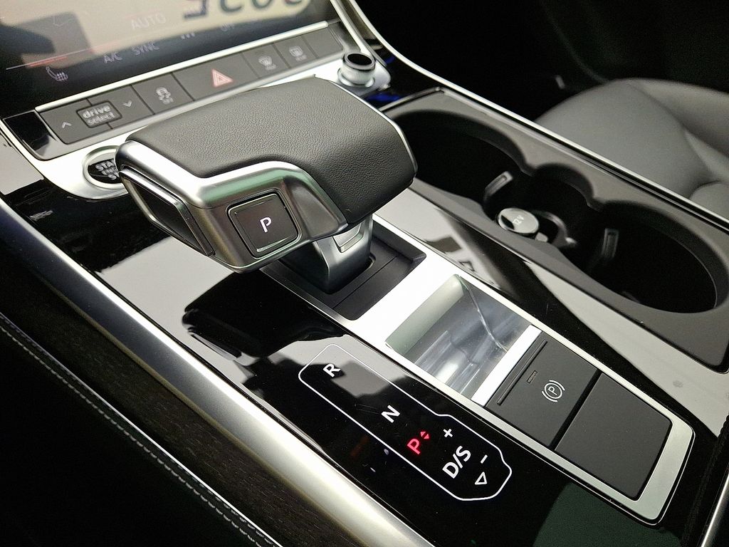 Thumbnail: 2025 Audi Q7 - 15