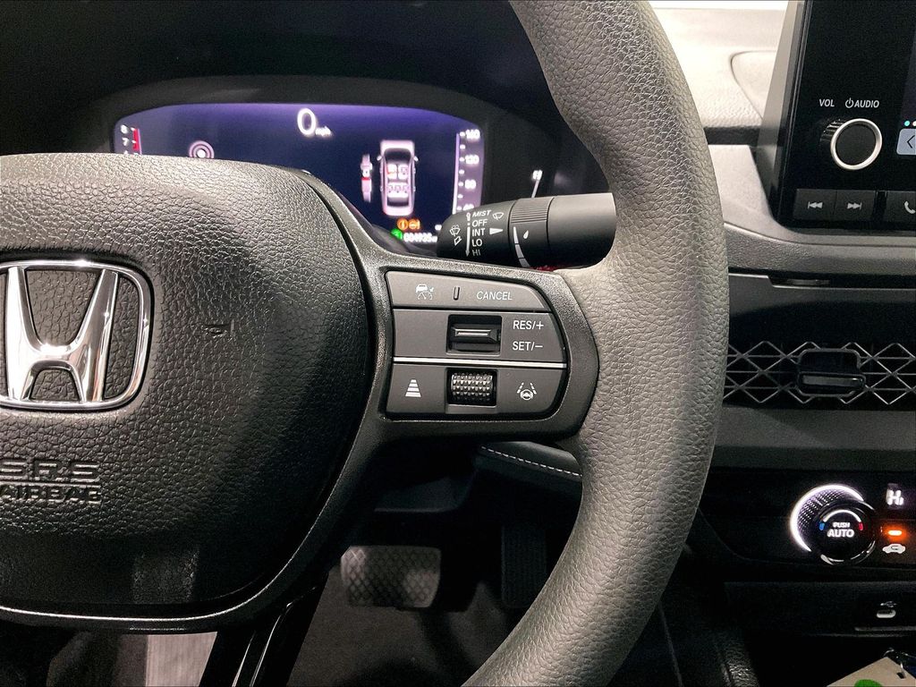 2025 Honda Accord — photo 23