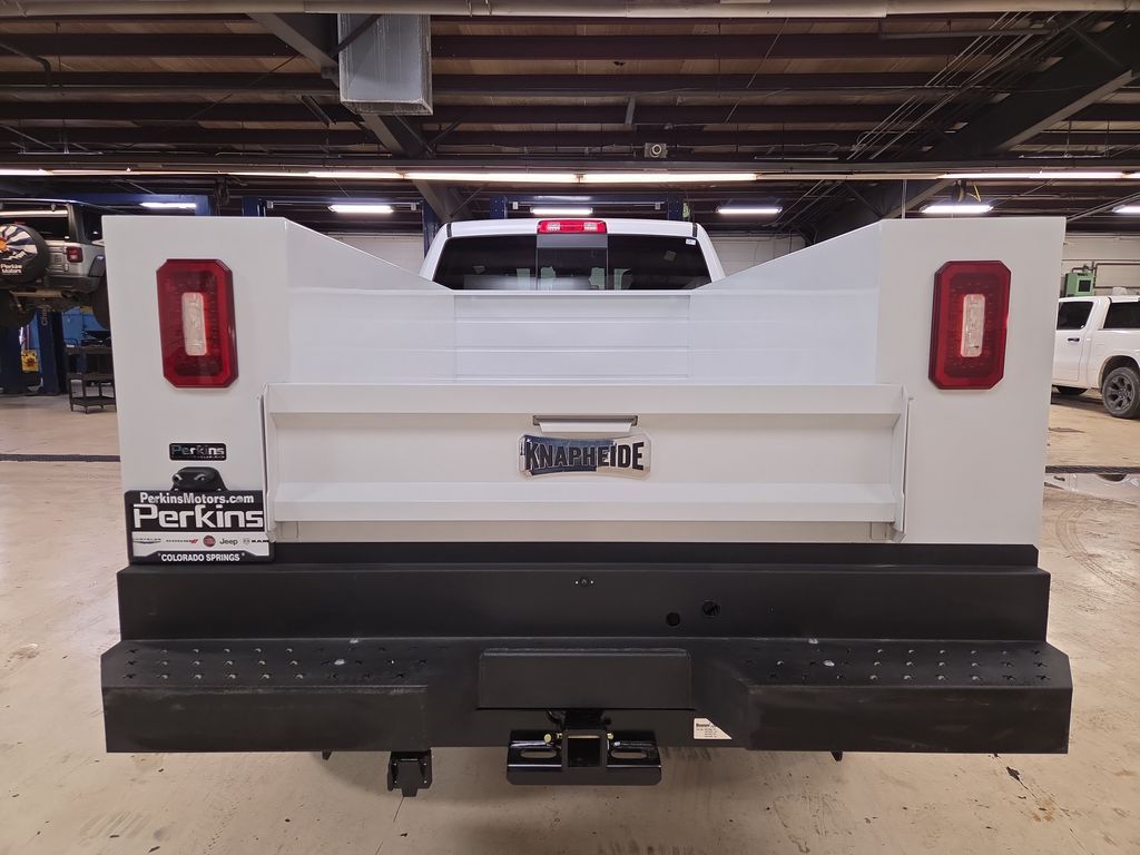 View vehicle photo 4