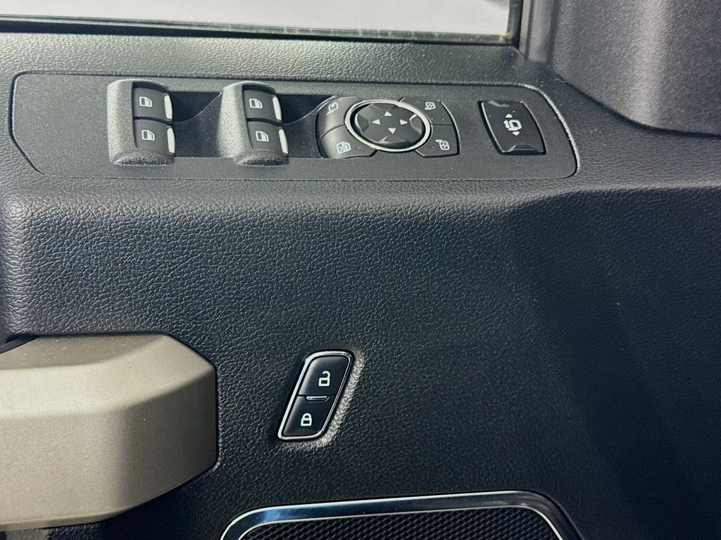 Used Car 2017 Ford F-250sd  Lariat For Sale Under $30,000 In San Antonio, Texas