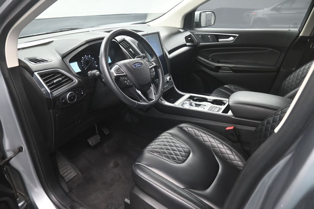 Used 2024 Ford Edge SUV