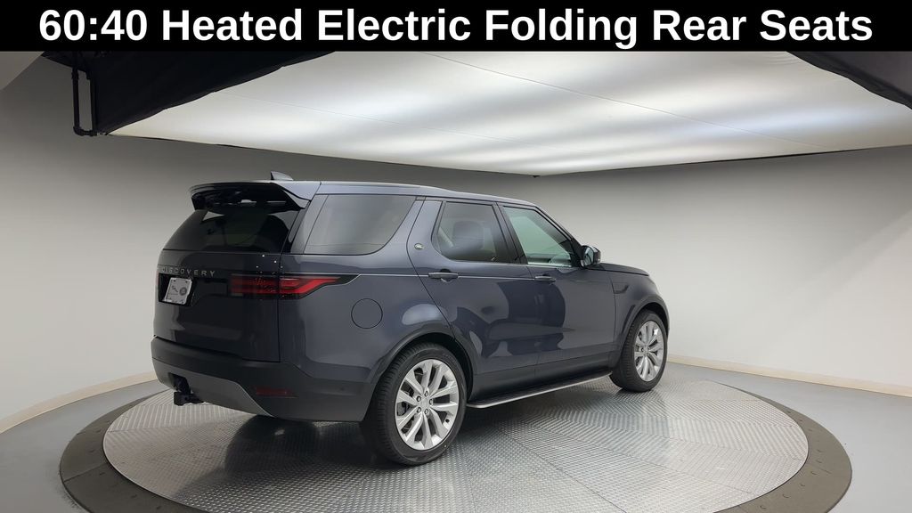 Thumbnail: 2024 Land Rover Discovery - 10