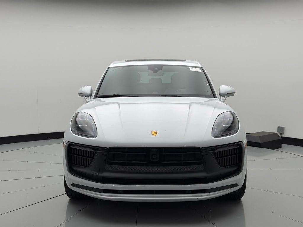 Thumbnail: 2023 Porsche Macan - 6
