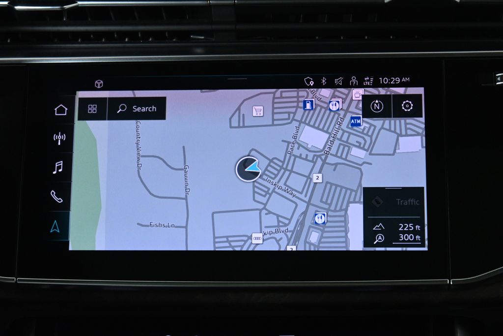 Thumbnail: 2021 Audi Q8 - 21