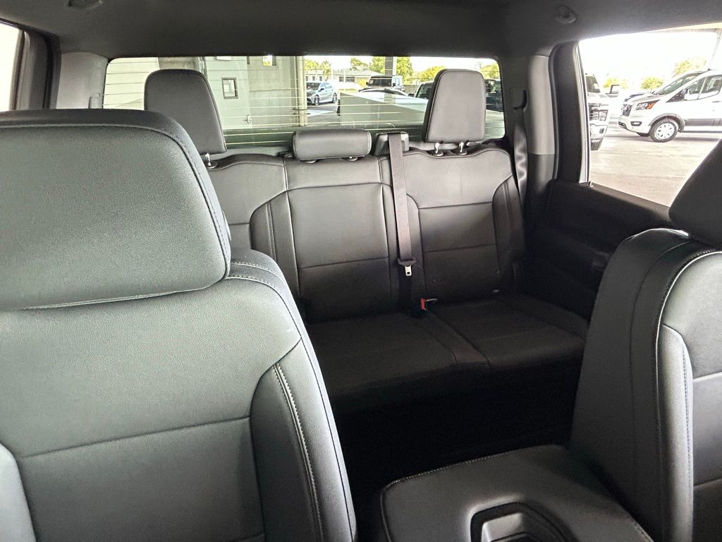 New 2026 Summit White Chevrolet Work Truck image 17