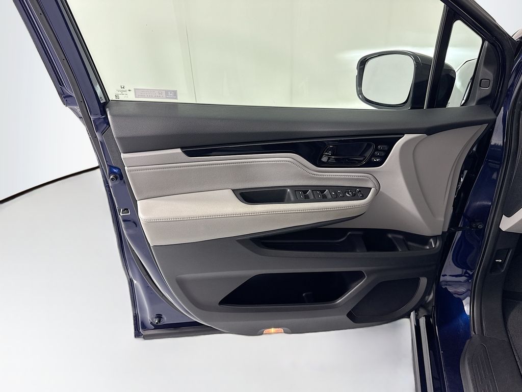 Thumbnail: 2020 Honda Odyssey - 24