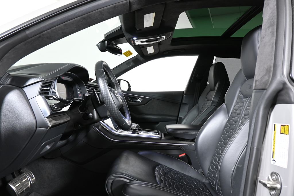2021 Audi RS Q8 4.0T 3