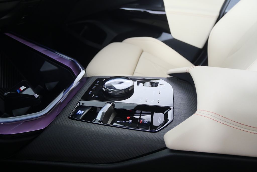 Thumbnail: 2026 BMW X3 - 21