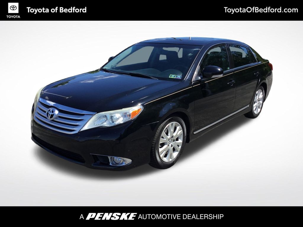 2012 Toyota Avalon Base -
                  Bedford, OH